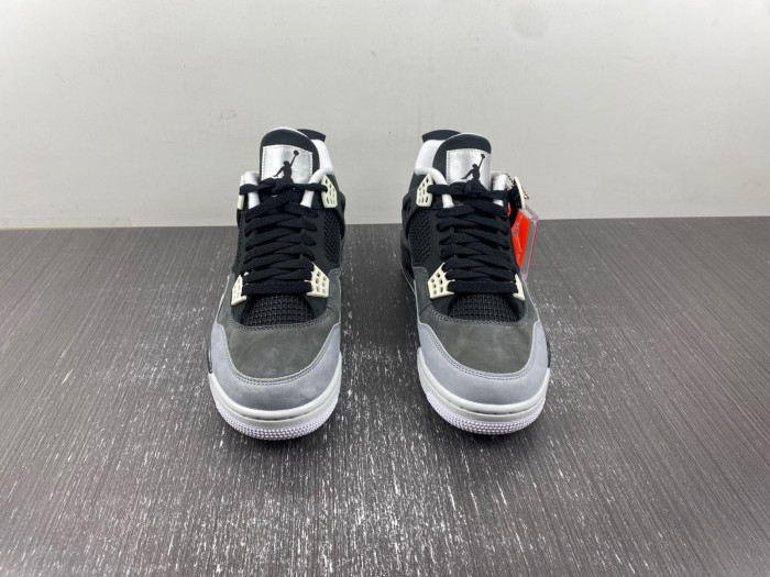 AIR JORDAN 4 RETRO 