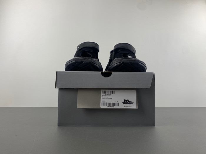 Ba*len*cia*ga sandal