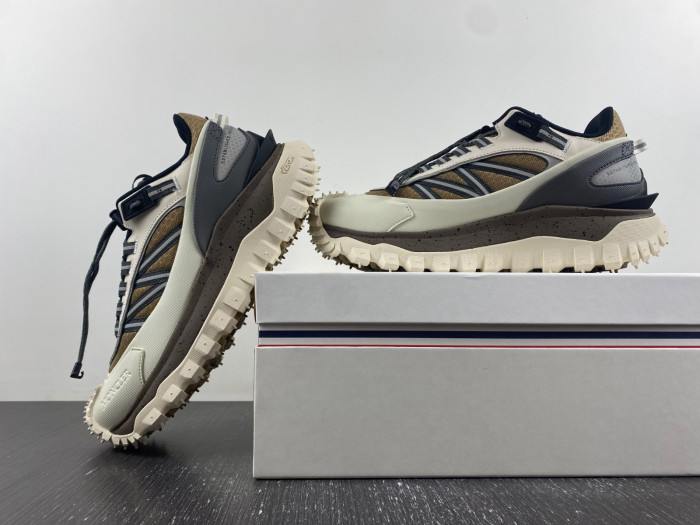 Moncler Trailgrip Beige White