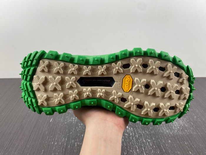 MONCLER TRAILGRIP GORE-TEX