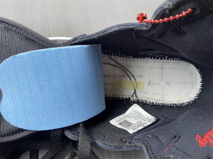 Air Jordan 1 High OG “Bred Patent” 555088-063