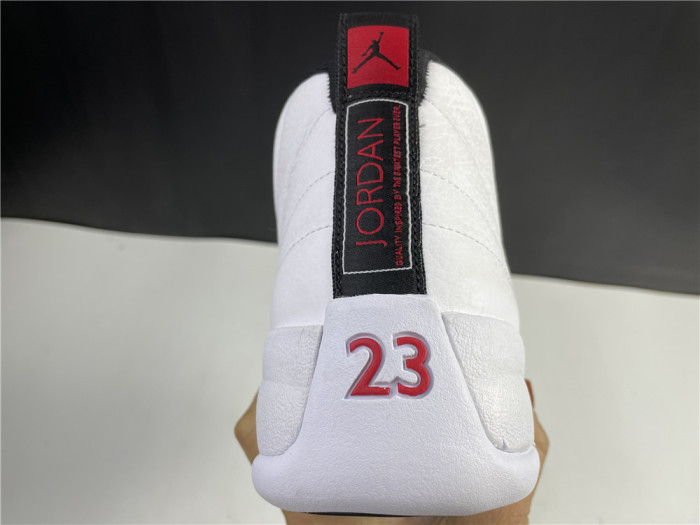 JORDAN 12 White flame red CT8013-106
