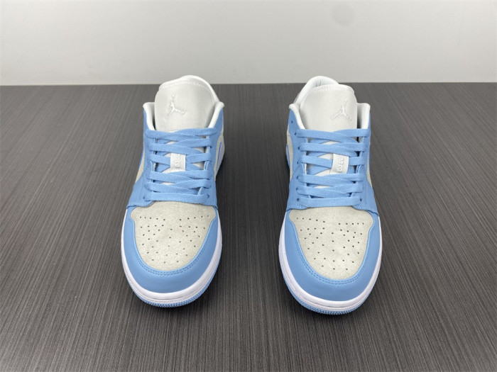 Air Jordan 1 Low "University Blue" DC0774-050