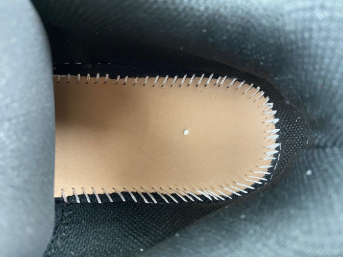 OFF-WHITE BE RIGHT BACK