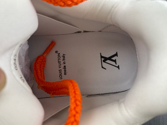 l**is V*t*n lv trainer