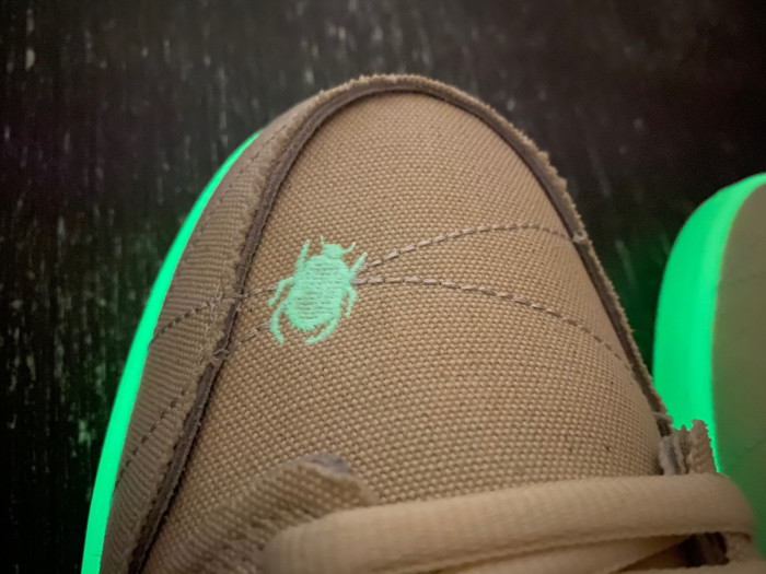 Nike Dunk SB Low Mummy DM0774-111