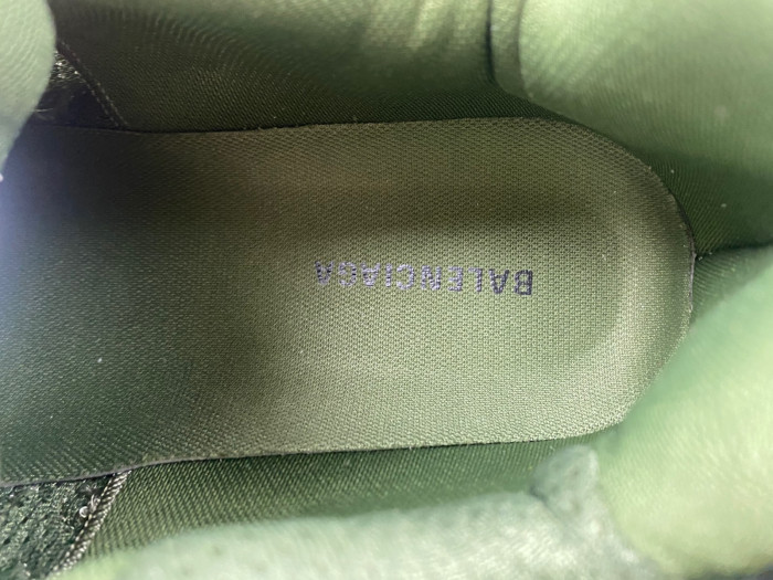 Ba*len*cia*ga runner sneaker