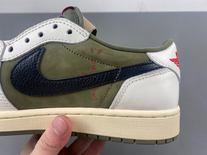 Travis Scott x Air Jordan 1 Low OG DM7866-200