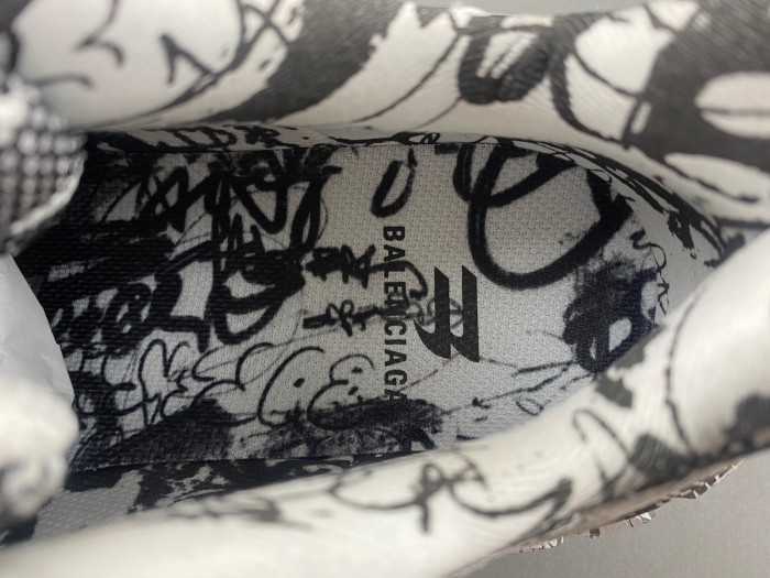 Ba*len*cia*ga white/black 685613-w2rg19010