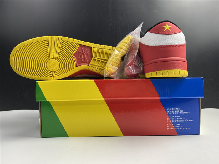 Nike SB Dunk Low “Vietnam 25th Anniversary” 309242-307