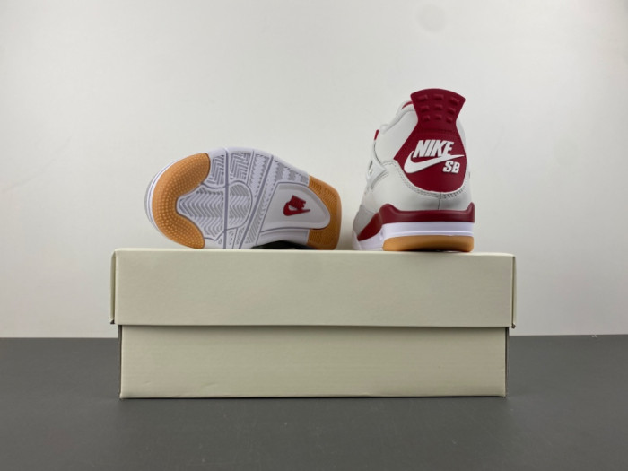 Nike SB x Air Jordan 4 Retro SP