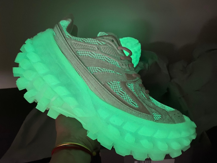 Ba*len*cia*ga Ba*len*cia*ga track trainer 685613w2ra69700