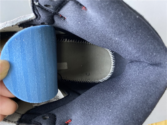 Jordan 1 Retro High Light Smoke Grey 555088-126