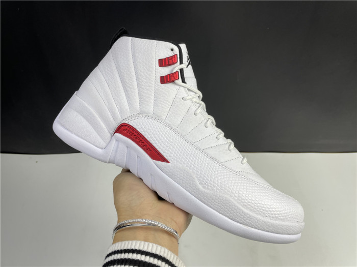 JORDAN 12 White flame red CT8013-106