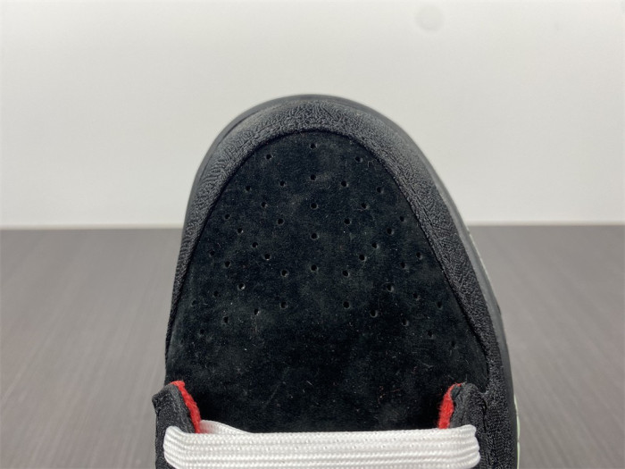 Nike SB Dunk Low LPL League of Legends  DO2327-011