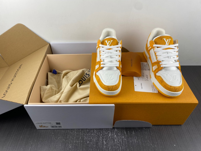 l**is V*t*n lv trainer