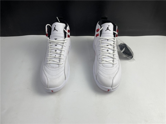 JORDAN 12 White flame red CT8013-106