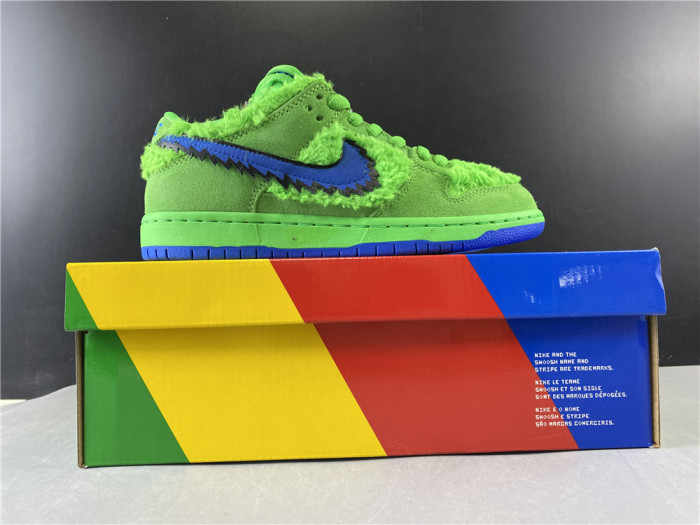 GRATEFUL DEAD X NIKE SB DUNK LOW “GREEN BEAR” CJ5378-300