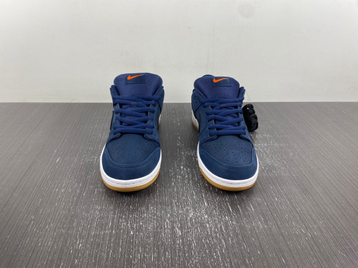 Nike SB Dunk Low Pro ISO CW7463-401