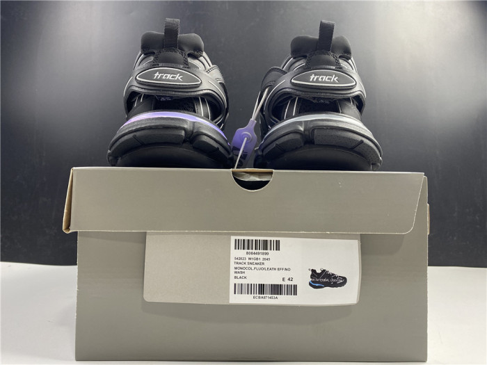 Ba*len*cia*ga track led black 555036w2gb11000