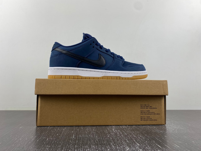 Nike SB Dunk Low Pro ISO CW7463-401