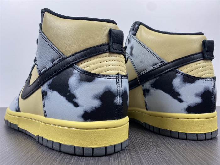 Dunk High DD9404-700