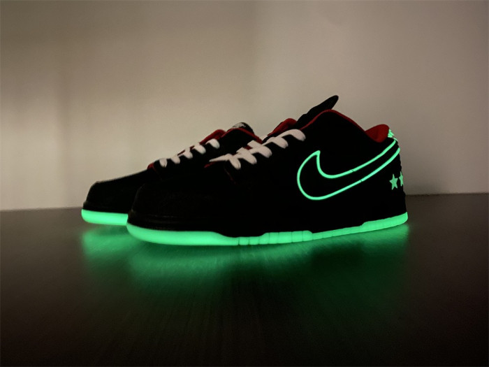 Nike SB Dunk Low LPL League of Legends  DO2327-011