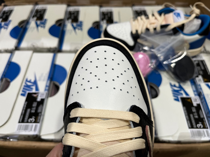 Travis Scott x Fragment x Air Jordan 1 Low OG DM7866 140