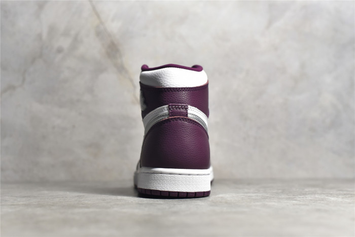 Air Jordan 1 High OG “Bordeaux” Bordeaux/White-Metallic Silver 555088-611