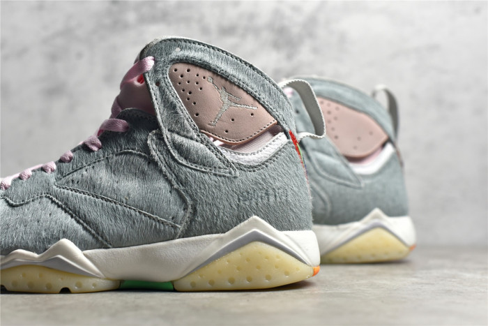 Jordan 7 Retro Neutral Grey CT8528-002