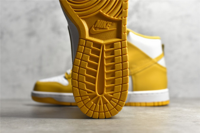 Nike Dunk High Dark Sulfur (W) DD1869-106