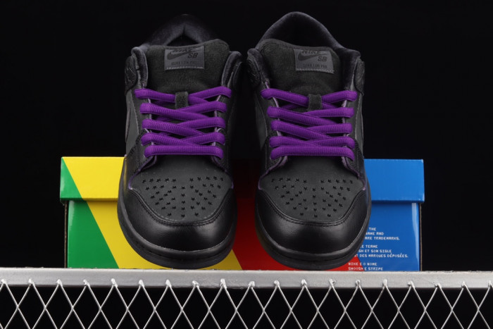 Nike SB Dunk Low First Avenue DJ1159-001