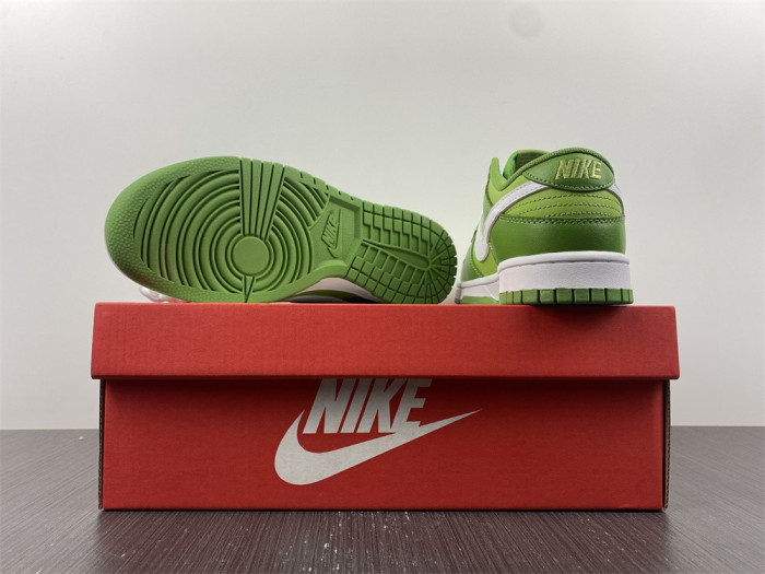 Nike Dunk Low Chlorophyll  DJ6188-300