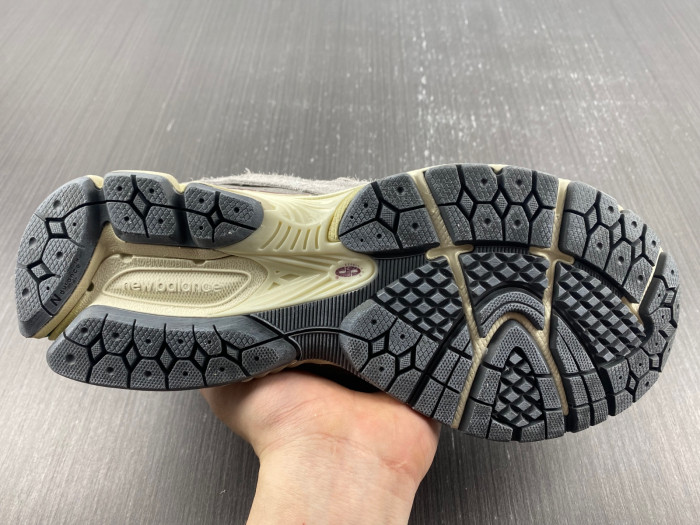 BAPE X NEW BALANCE 2002R M2002RDA