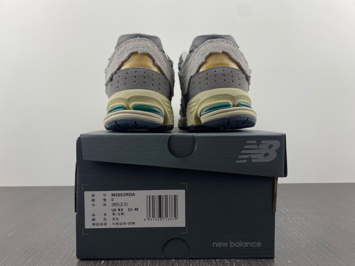 BAPE X NEW BALANCE 2002R M2002RDA