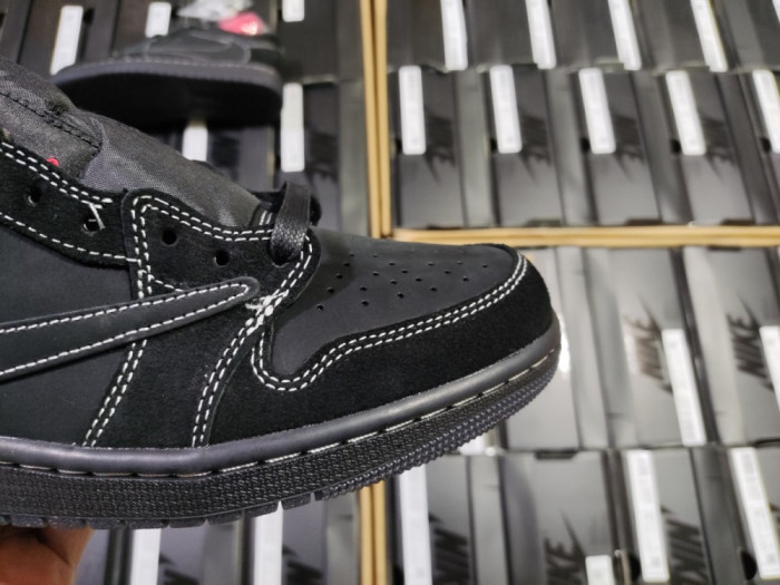 Travis Scott x Air Jordan 1 Low OG DM7866-001