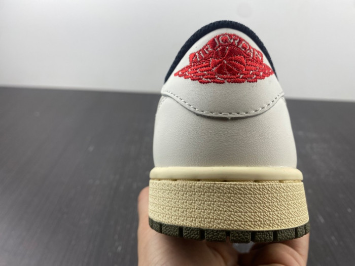 TRAVIS SCOTT X AIR JORDAN AIR JORDAN 1 RETRO LOW OG OLIVE DZ4137-106