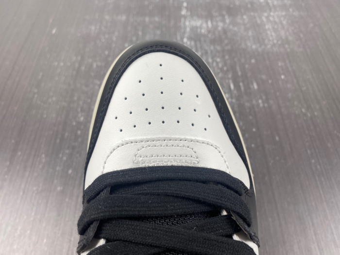 OFF-WHITE OUT OF OFFICE OW000003