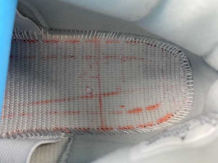 Air Jordan 4 WMNS “Frozen Moments” AQ9129-001