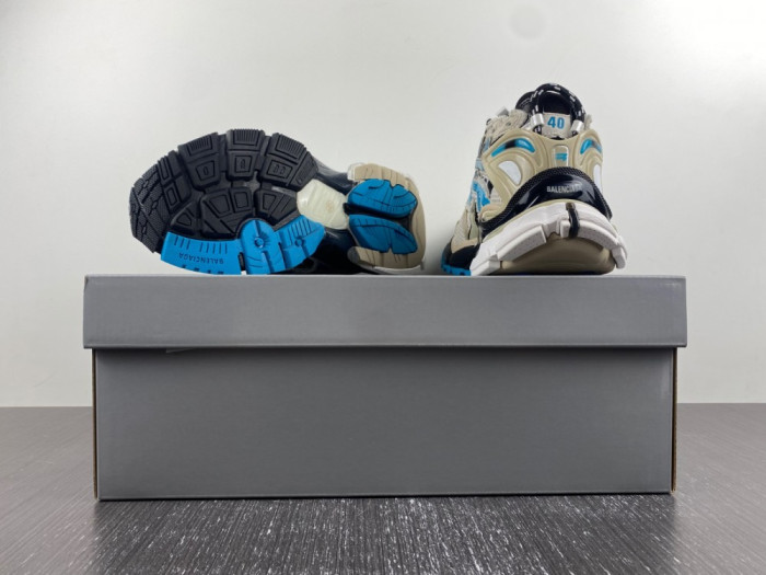 Ba*len*cia*ga runner 677403 w2rb6 2028