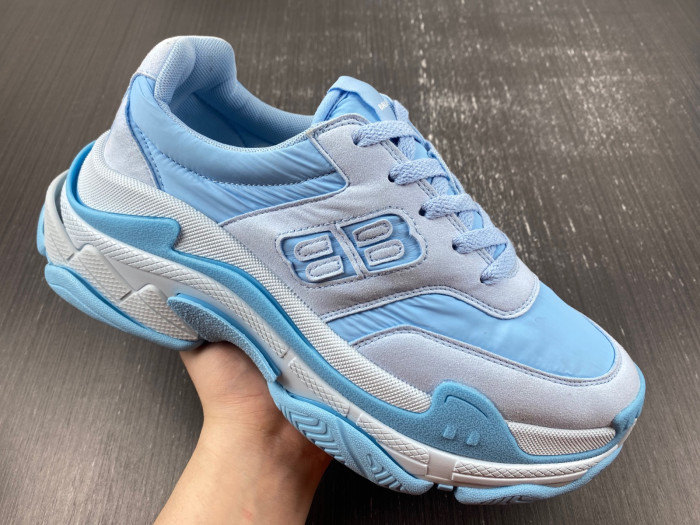 Ba*len*cia*ga triple s sneaker 710156 w3cu2 4045