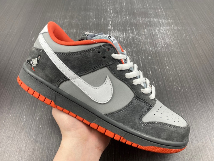 NIKE DUNK LOW PRO SB 304292-011