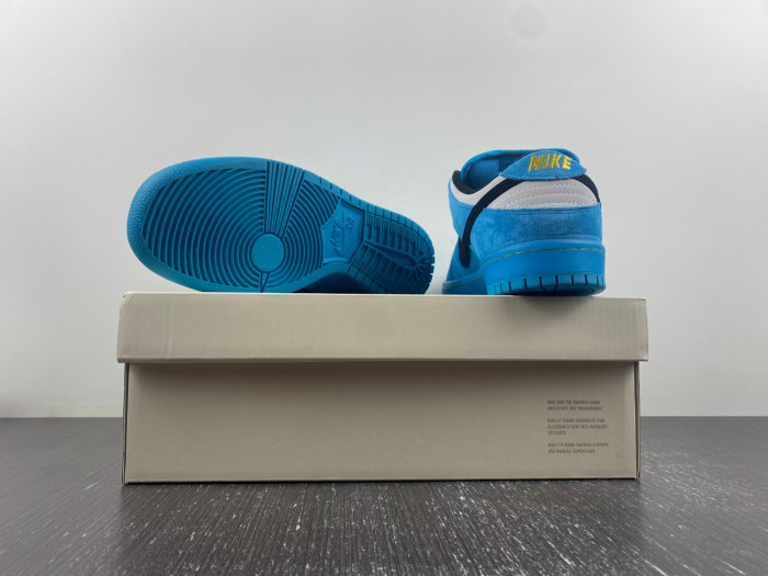 Nike SB Dunk Low “Buttercup” FZ8319-300