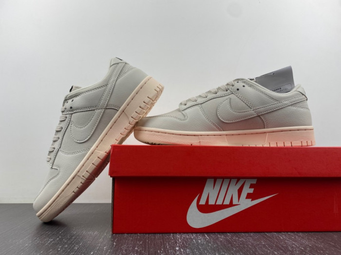 Nike Dunk Low “Light Orewood Brown”  DZ2538-100