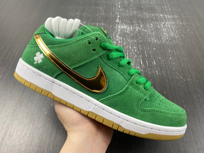 Nike SB Dunk Low "St. Patrick