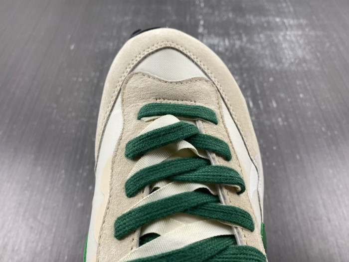 NIKE Sacai x VaporWaffle “Tour Yellow ” DD1875-102