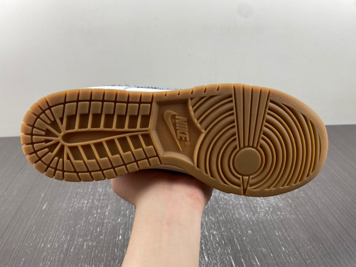 Nike Dunk Low “Washed Denim" FN6881-100