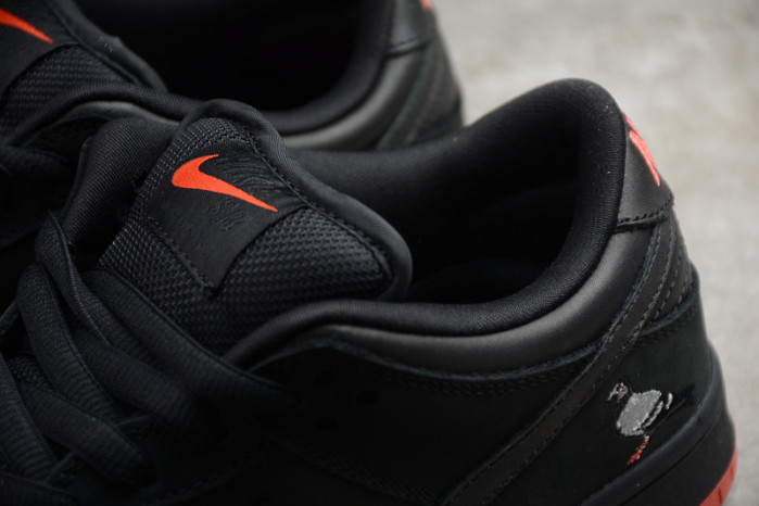 Nike Dunk SB Low “Pigeon”    883232-008