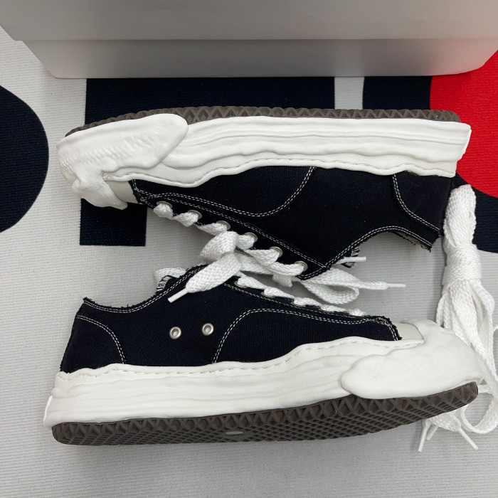 MIHARA YASUHIRO SNEAKERS