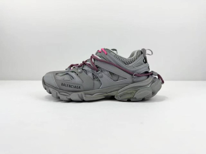 Balenciaga track 800590WTRHK1013